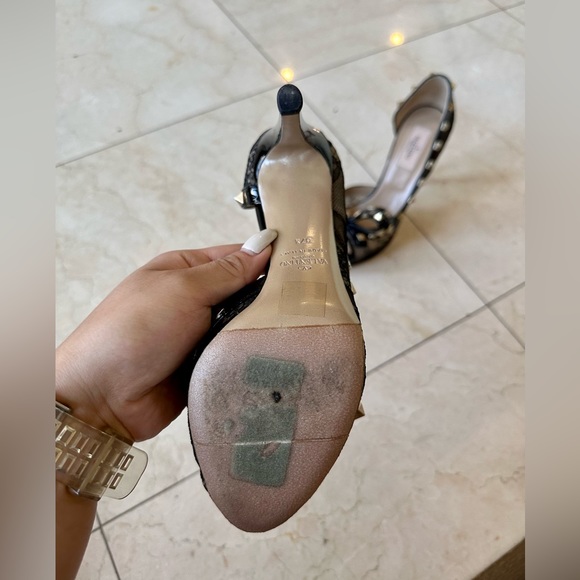 Valentino Black Patent Leather Rockstud Lace Design Sandals Heels 37.5 Brand NEW - Picture 7 of 8